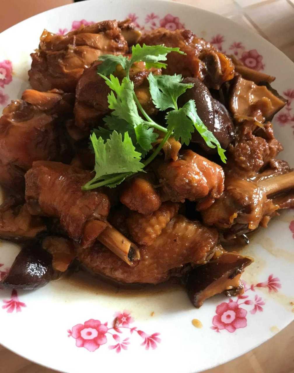 香菇鸡块的做法(香菇鸡块的做法大全家常窍门)